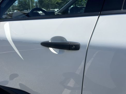 Used 2023 Nissan Rogue S FWD image 27