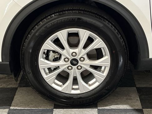 Used 2024 Ford Escape Active w/ Cold Weather Package FWD image 13