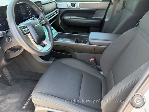 Used 2025 Hyundai Santa Fe SE FWD image 21