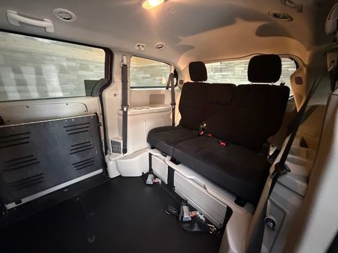 Used 2019 Dodge Grand Caravan SE w/ Power Convenience Group I FWD image 28
