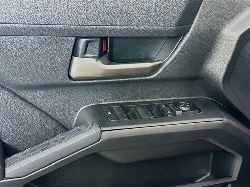 Used 2025 Toyota Tacoma TRD Off-Road image 18