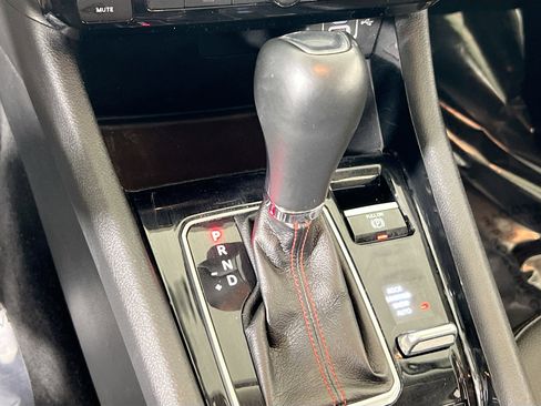 Used 2022 Jeep Compass Trailhawk w/ Sun and Sound Group image 16