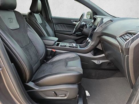 Used 2022 Ford Edge ST w/ Equipment Group 401A image 22