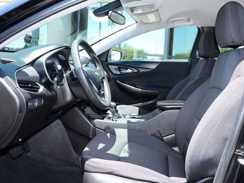 Used 2022 Chevrolet Malibu LT image 38