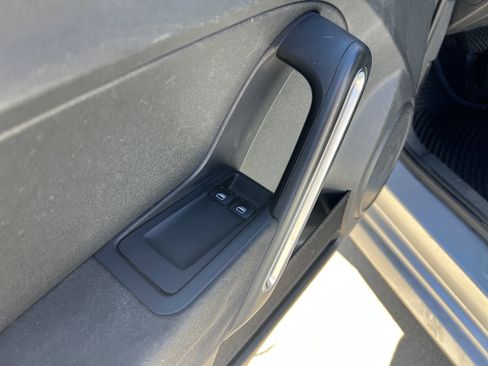 Used 2014 Volkswagen Beetle 2.5 image 14