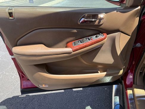 Used 2005 Acura MDX image 10