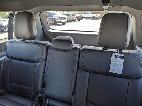 New 2025 Ford Expedition Max Platinum w/ Stealth Performance Package image 21