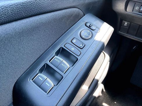 Used 2025 Honda Civic Sport image 32
