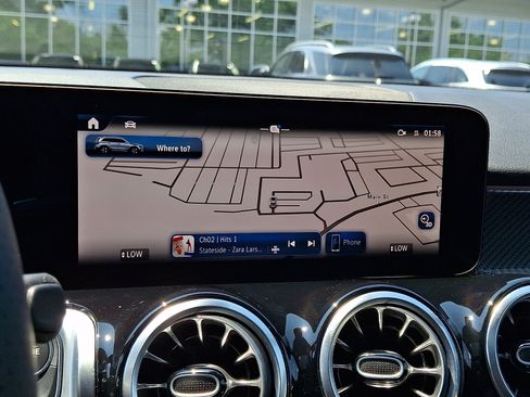 Used 2026 Mercedes-Benz GLB 250 4MATIC image 19