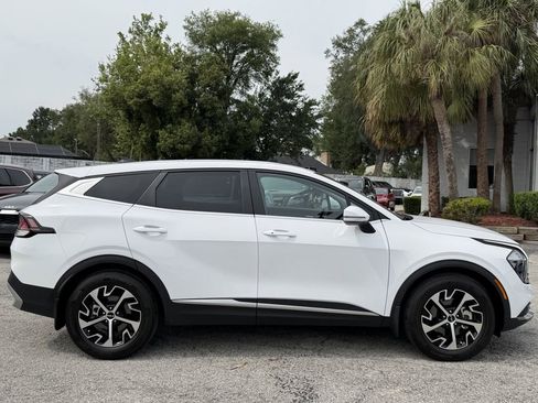 Certified 2023 Kia Sportage EX FWD image 4
