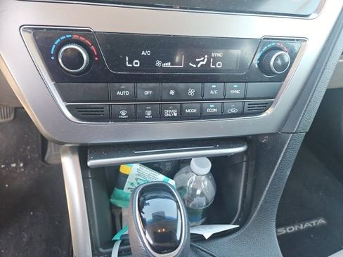 Used 2016 Hyundai Sonata SE FWD image 20