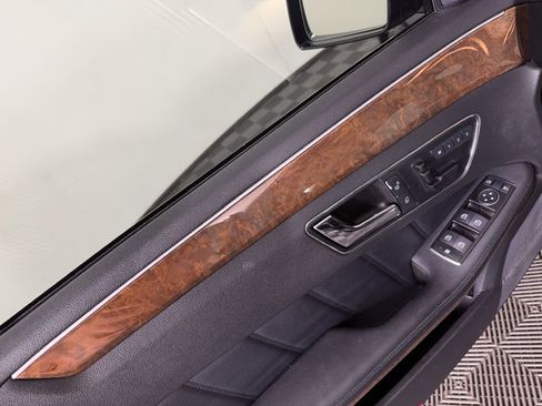 Used 2011 Mercedes-Benz E 350 4MATIC Sedan image 15