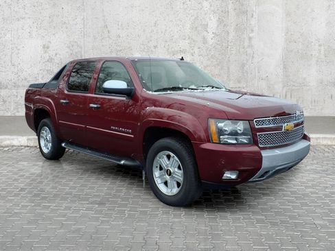 Used 2008 Chevrolet Avalanche LT w/ LT Preferred Equipment Group image 2