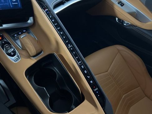 Used 2024 Chevrolet Corvette 2DR STINGRAY CPE W/2LT w/ Z51 Performance Package image 15