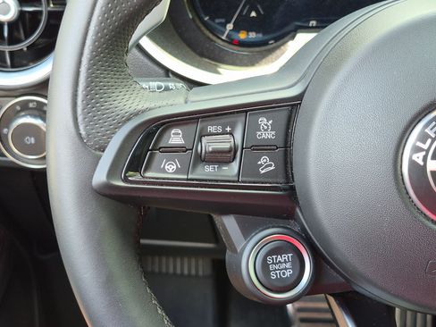 Used 2025 Alfa Romeo Stelvio Tributo Italiano w/ Driving Assist Package AWD/4WD image 8