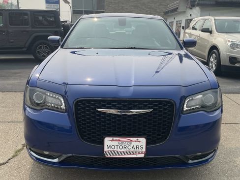 Used 2019 Chrysler 300 S AWD/4WD image 1