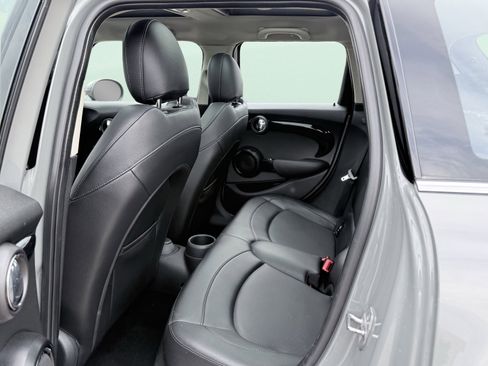 Used 2019 MINI Cooper S image 29