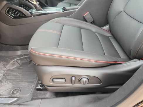 New 2026 Chevrolet TrailBlazer RS w/ Convenience Package image 17