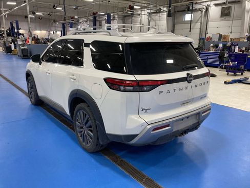 Used 2022 Nissan Pathfinder SL w/ SL Premium Package AWD/4WD image 5