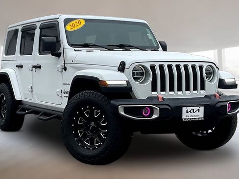 Used 2020 Jeep Wrangler Unlimited Sahara image 3