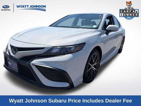 Used 2023 Toyota Camry SE FWD image 1