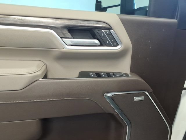 Used 2025 Chevrolet Silverado 2500 LTZ w/ LTZ Premium Package AWD/4WD image 15