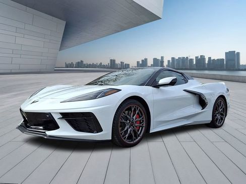 Used 2024 Chevrolet Corvette Stingray Preferred Conv w/ Z51 Performance Package image 3