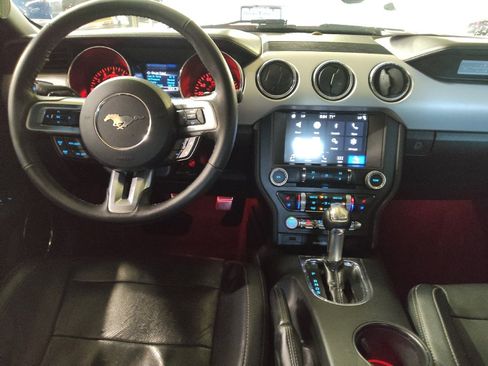 Used 2017 Ford Mustang Premium image 22