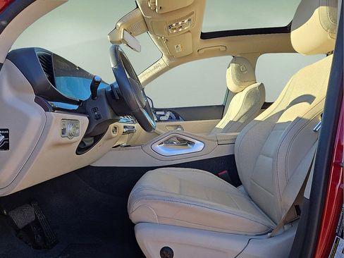 Used 2020 Mercedes-Benz GLE 350 4MATIC w/ Premium Package image 23