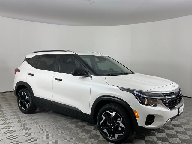Used 2025 Kia Seltos S FWD image 3