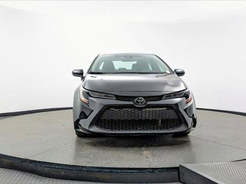 Used 2022 Toyota Corolla LE image 12