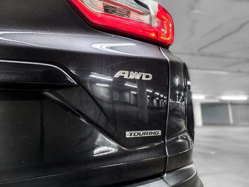 Used 2017 Honda CR-V Touring image 10