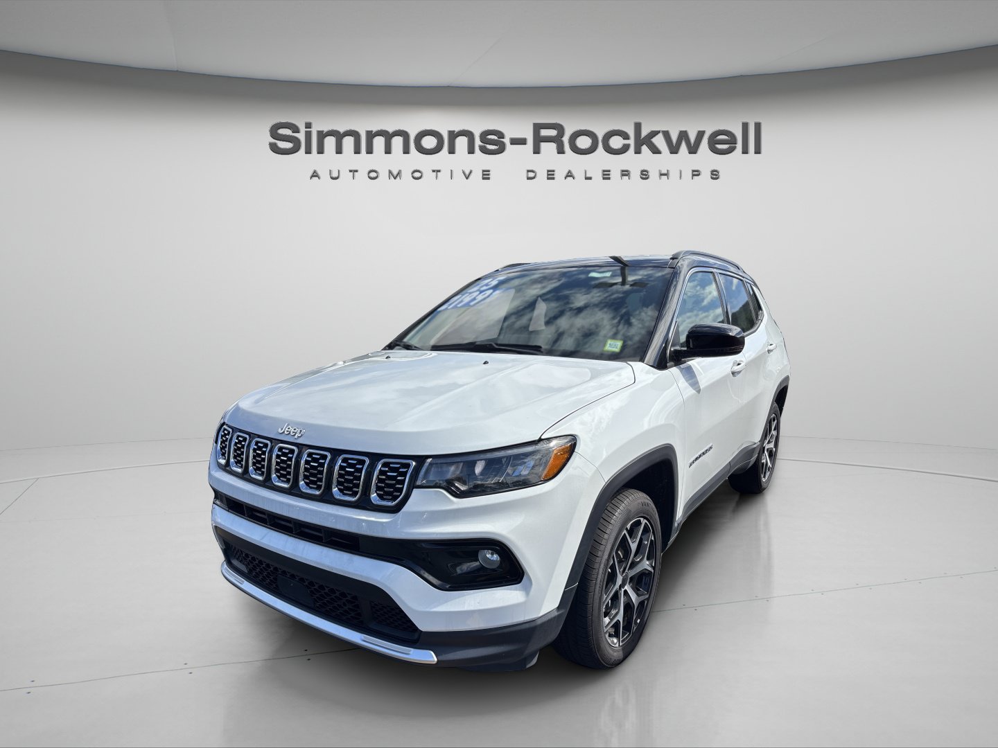 Used 2025 Jeep Compass Limited AWD/4WD image 2