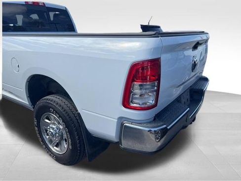 Used 2024 RAM 2500 Tradesman w/ Chrome Appearance Group AWD/4WD image 12