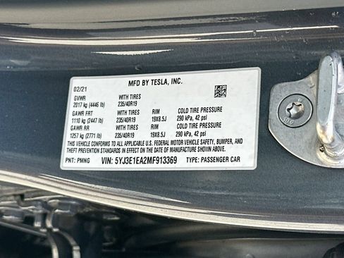 Used 2021 Tesla Model 3 Standard Range Plus RWD image 33