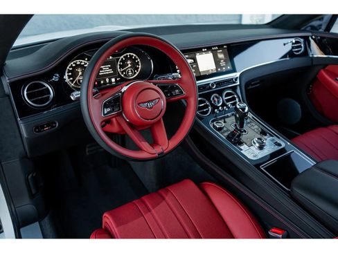 Used 2023 Bentley Continental GT V8 image 24