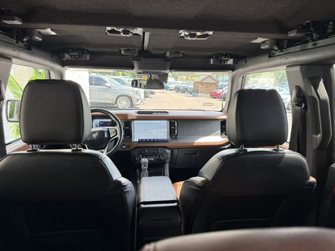 Used 2024 Ford Bronco Outer Banks AWD/4WD image 21