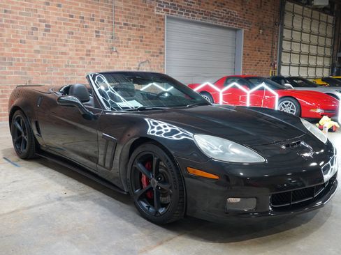 Used 2012 Chevrolet Corvette Grand Sport w/ 3LT Preferred Equipment Group RWD image 31