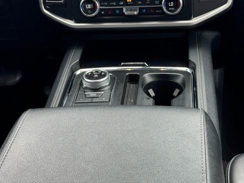 Used 2024 Ford Expedition Max XLT RWD image 15