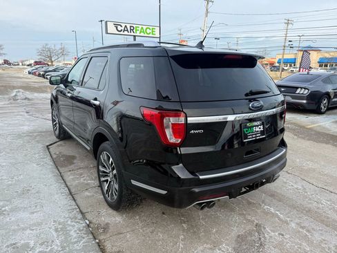 Used 2018 Ford Explorer Platinum image 8