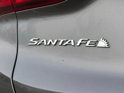 Used 2019 Hyundai Santa Fe SE image 26