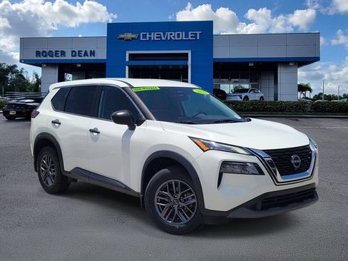 Used 2023 Nissan Rogue S AWD/4WD image 1