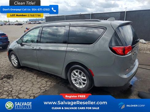 Used 2020 Chrysler Pacifica Limited w/ Quick Oder Package 2EV RED-S FWD image 3