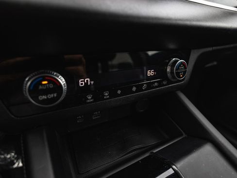 Used 2022 Mitsubishi Outlander ES image 14