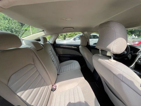 Used 2017 Ford Fusion S FWD image 29