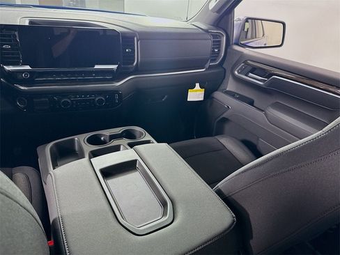 New 2026 Chevrolet Silverado 1500 LT w/ All Star Edition Plus image 17