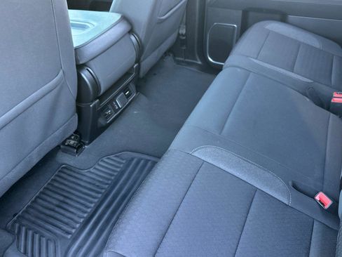 Used 2024 Chevrolet Silverado 1500 LT image 14