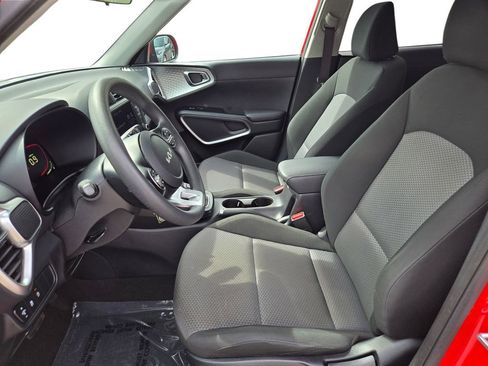 Certified 2024 Kia Soul LX w/ Option Group 015 FWD image 18