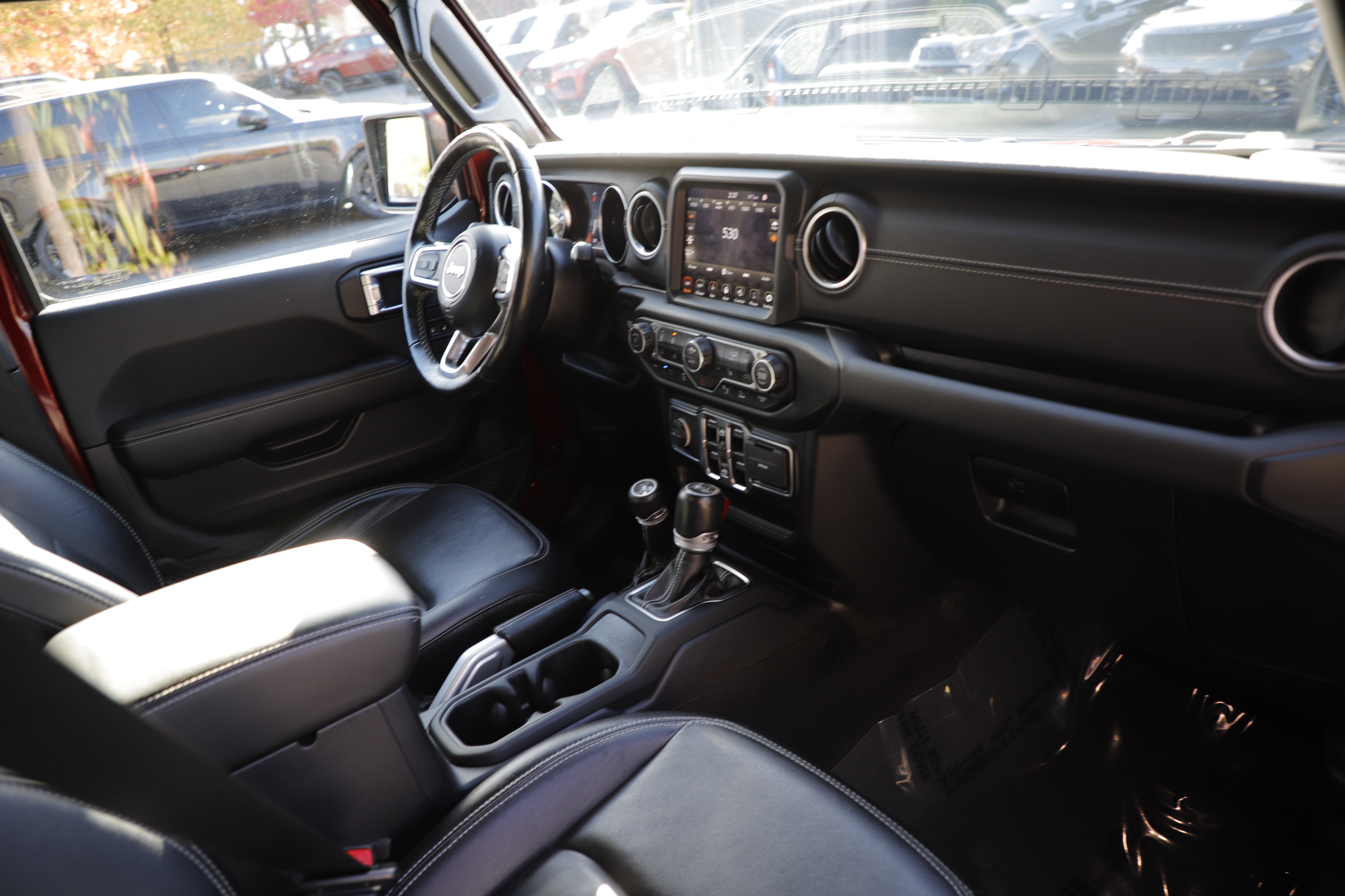 Used 2021 Jeep Wrangler Unlimited Sahara w/ Cold Weather Group AWD/4WD image 12