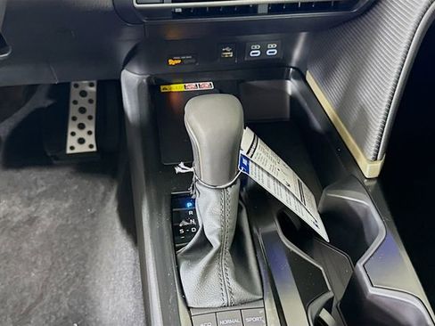 New 2026 Toyota Camry Hybrid AWD/4WD image 17